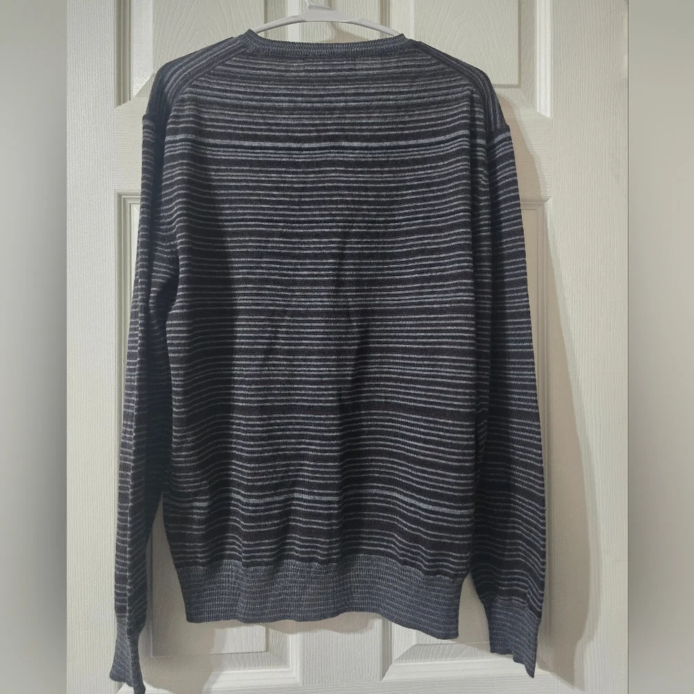 Extra Fine Merino Wool Striped V-Neck Sweater by Brunella Gori, Tailored Fit.